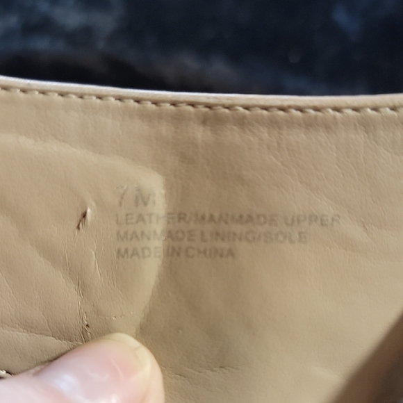 Gianni Bini Women's Leather Beige 4-Inch Heel Peep Toe Sling Back Sandal - Picture 2 of 15